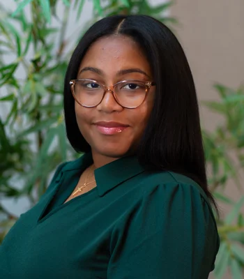 Portrait of Kiersten Cook, Agent.